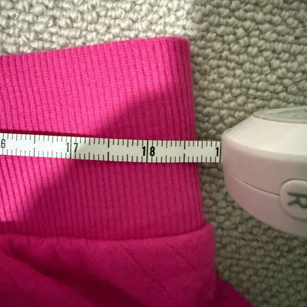 2/$35 Stars Above Fuchsia Quilted Pullover Sweatshirt Shorts PJ Set sz XL - Picture 8 of 10